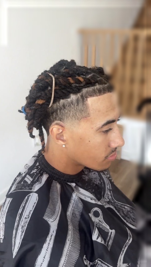 Client with twists and a razor-sharp lineup